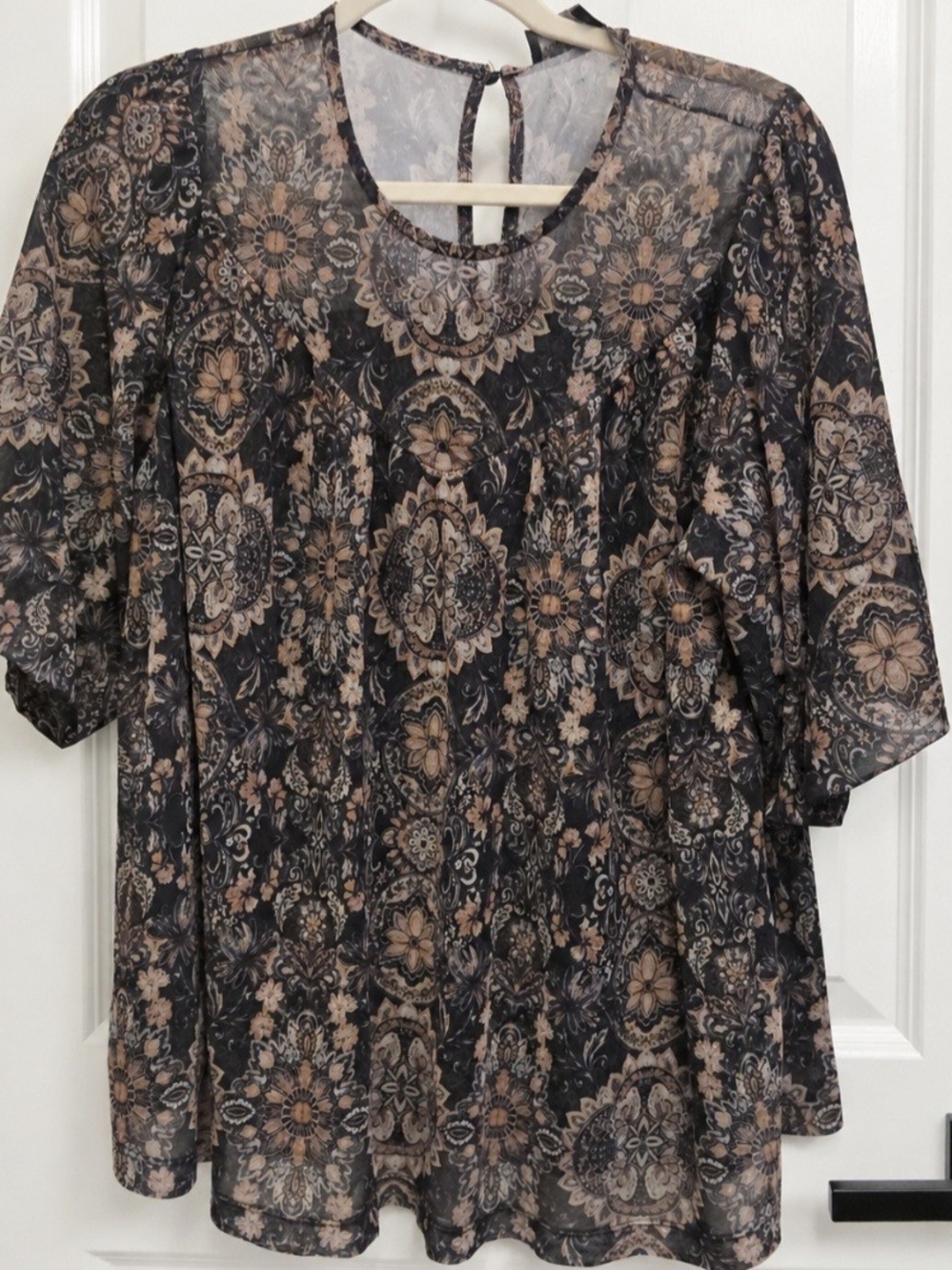 Lane Bryant Black Brown Floral Medallion Blouse 14/16 Plus Size
